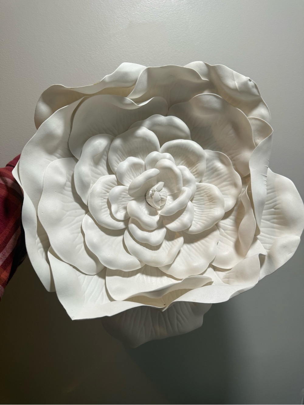White Ceramic Flower Wall Art Sculpture Decorative Home Accent Hobby Lobby